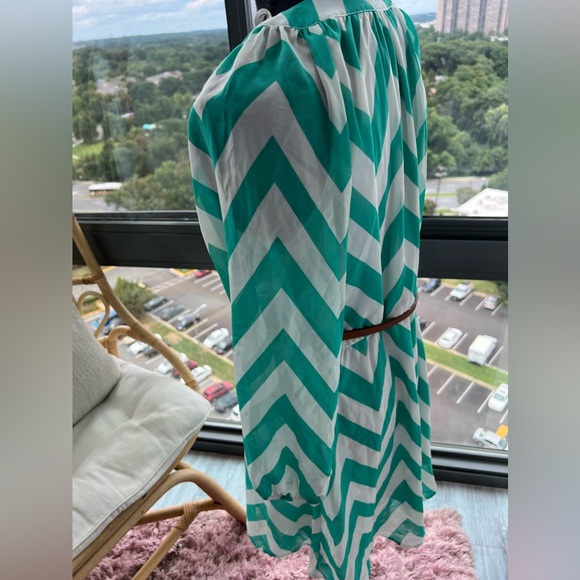 My Michelle Chevron Pattern Dress Size S/M - Picture 9 of 12